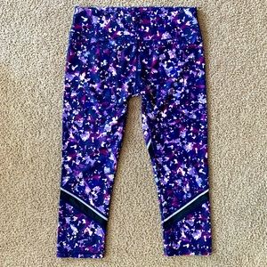 Fabletics Debbie Reflective Capri Legging
